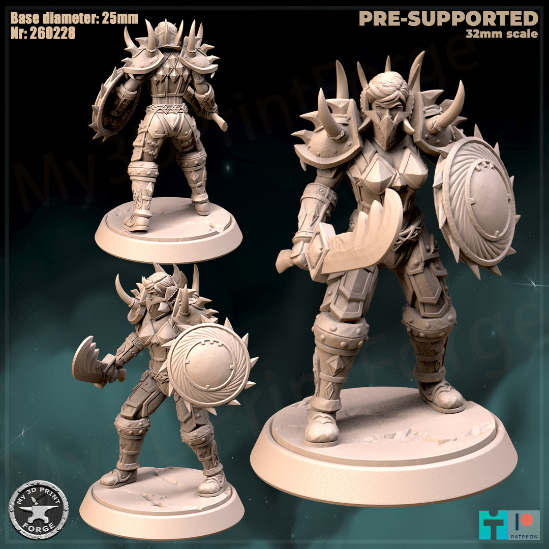 Female Warrior, Classic Armor, 3 Poses - 32mm Scale - Unpainted Miniature