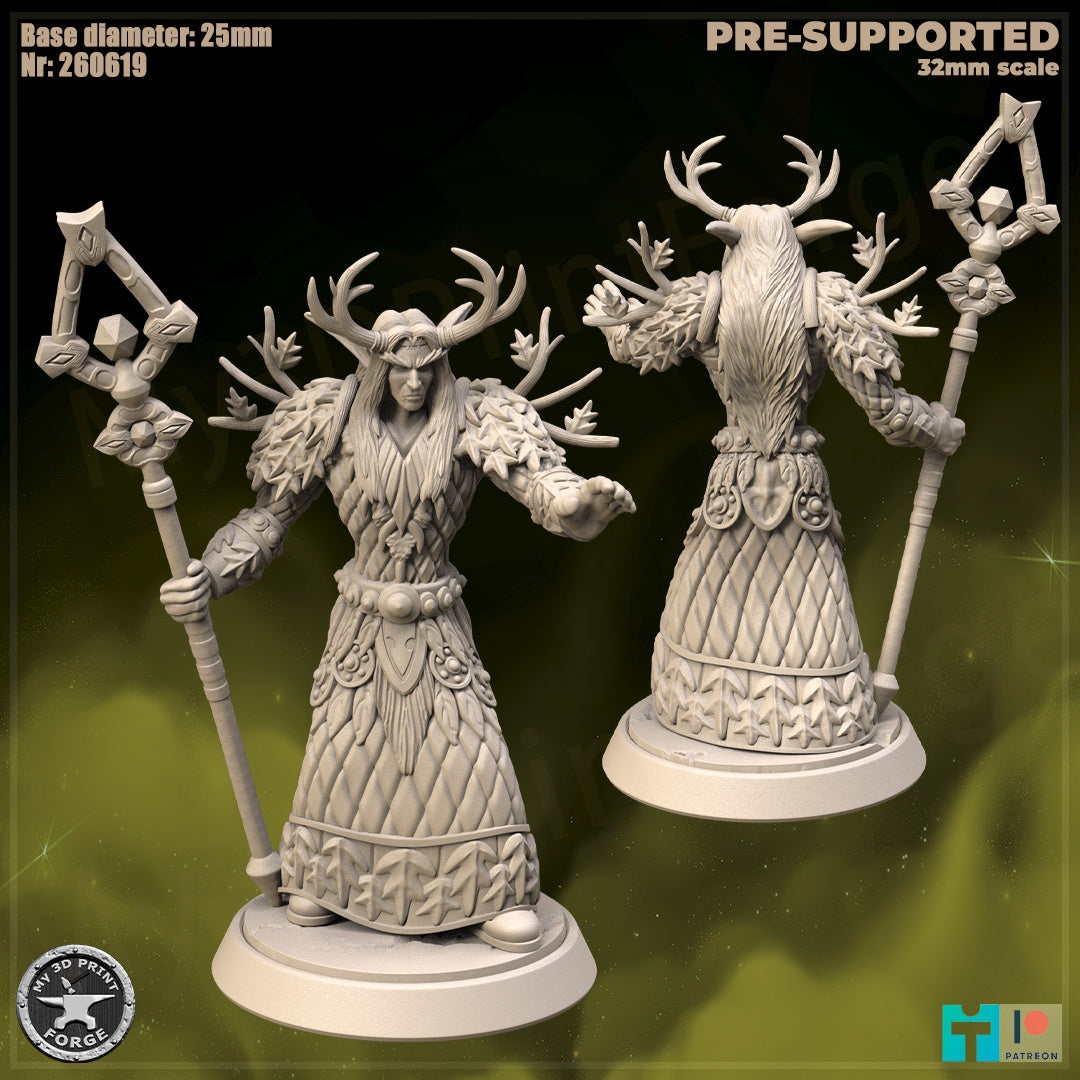 Elf Druid, Classic Armor - 32mm Scale - Unpainted Miniature
