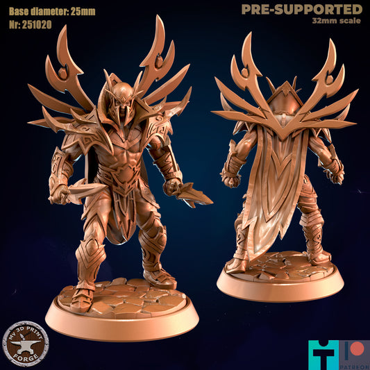 Male Elf Rogue with Crested Armor - 32mm Scale - Unpainted Miniature