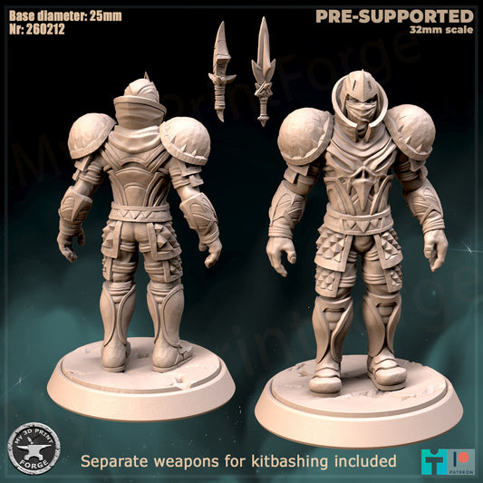Rogue, Classic Armor, 2 Poses - 32mm Scale - Unpainted Miniature
