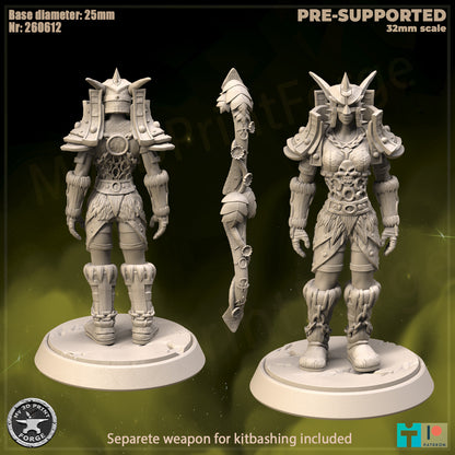 Female Elf Hunter, Classic Armor - 32mm Scale - Unpainted Miniature
