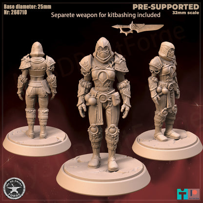 Female Rogue, Human Tribe - 2 Poses - 32mm Scale - Unpainted Miniature