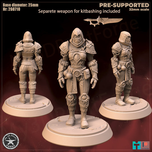 Female Rogue, Human Tribe - 2 Poses - 32mm Scale - Unpainted Miniature
