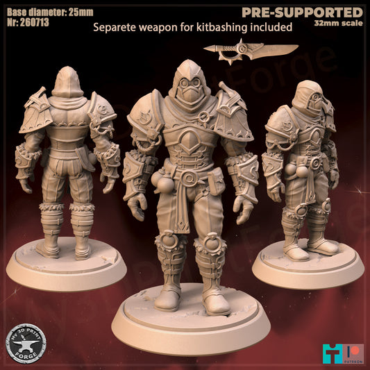 Male Rogue, Human Tribe - 2 Poses - 32mm Scale - Unpainted Miniature