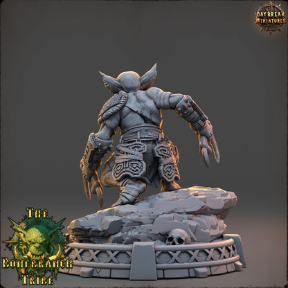 Thrizz Sharpnose, Goblin Fighter - The Bonebranch Tribe - Unpainted Miniature