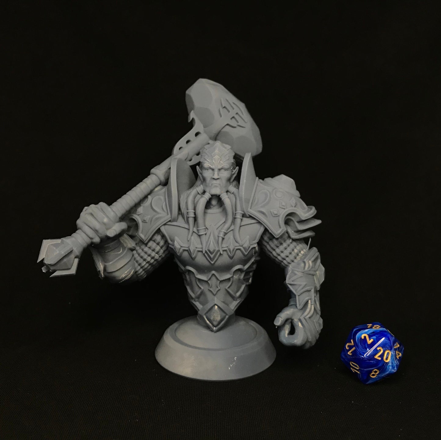 Draenei Paladin - Unpainted Miniature