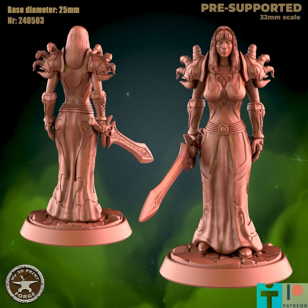 Grand Widow - 2 Poses - Unpainted Miniature