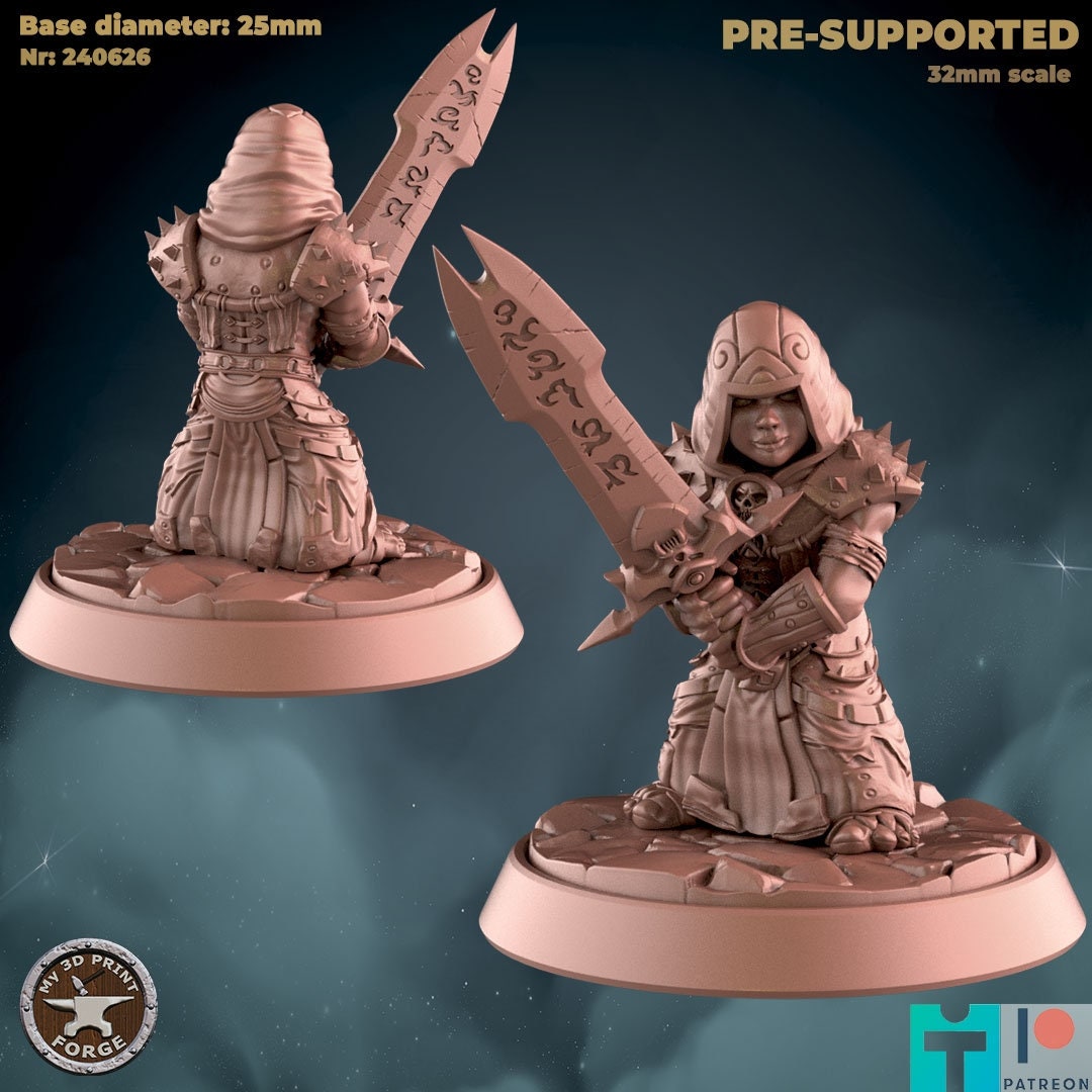 Female Gnome Death Knight - 2 Poses - Unpainted Miniature