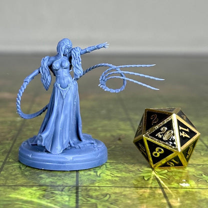 Lady Jocasta - Unpainted Miniature