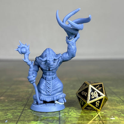 Minotaur Druid - Casting - Unpainted Miniature