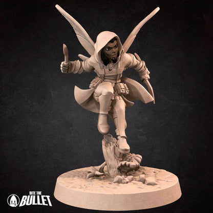 Pixie Rogue, Male Pixie - 32mm, 35mm Scale - Unpainted Miniature for DnD, Pathfinder, Tabletop RPGs - Bite the Bullet