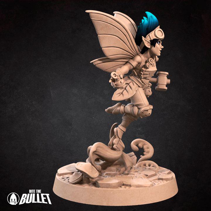 Pixie Artificer, Female Pixie - 32mm, 35mm Scale - Unpainted Miniature for DnD, Pathfinder, Tabletop RPGs - Bite the Bullet