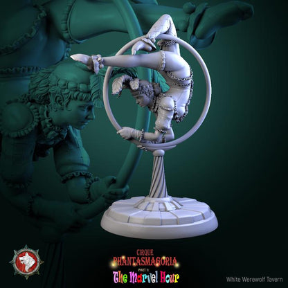 Lollipop Twirlers, Carnival Entertainers - 32mm Scale - Unpainted Miniature for DnD, Pathfinder, Tabletop RPGs - White Werewolf Tavern