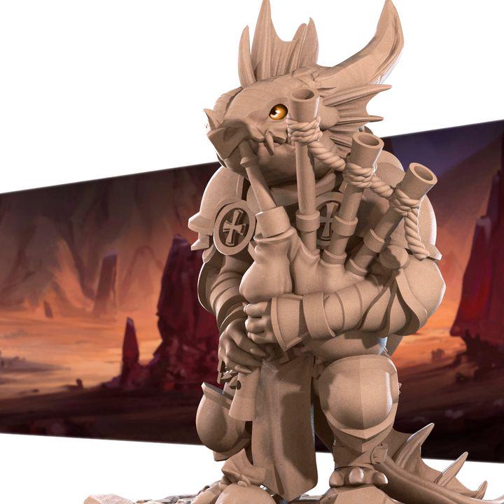 Kobold Bardbarian with Bagpipes - 32mm, 35mm Scale - Unpainted Miniature for DnD, Pathfinder, Tabletop RPGs - Bite the Bullet