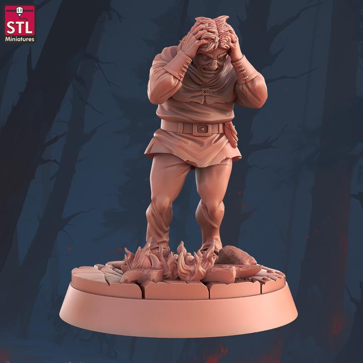 Panicked Villagers - 32mm Scale - Unpainted Miniature