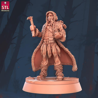 Mountain Climber Set - Townsfolk and Merchant Miniatures