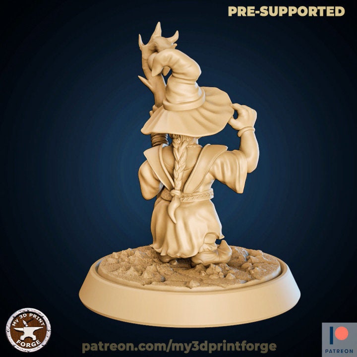 Gnome Witch - Unpainted Miniature