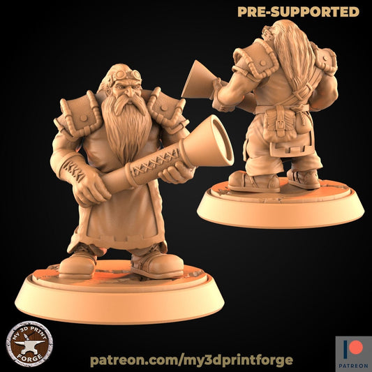 Dwarf with Spyglass - Unpainted Miniature