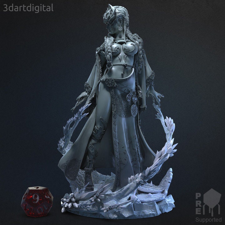 Frost Giant Sorceress - Unpainted Miniature