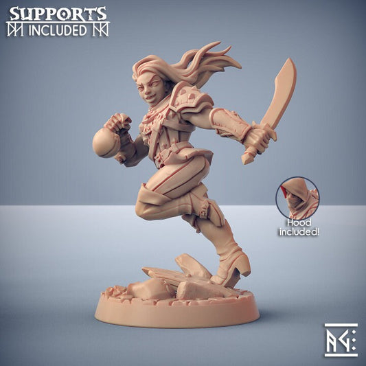 Thief Miniature - Pose D - Unpainted Miniature