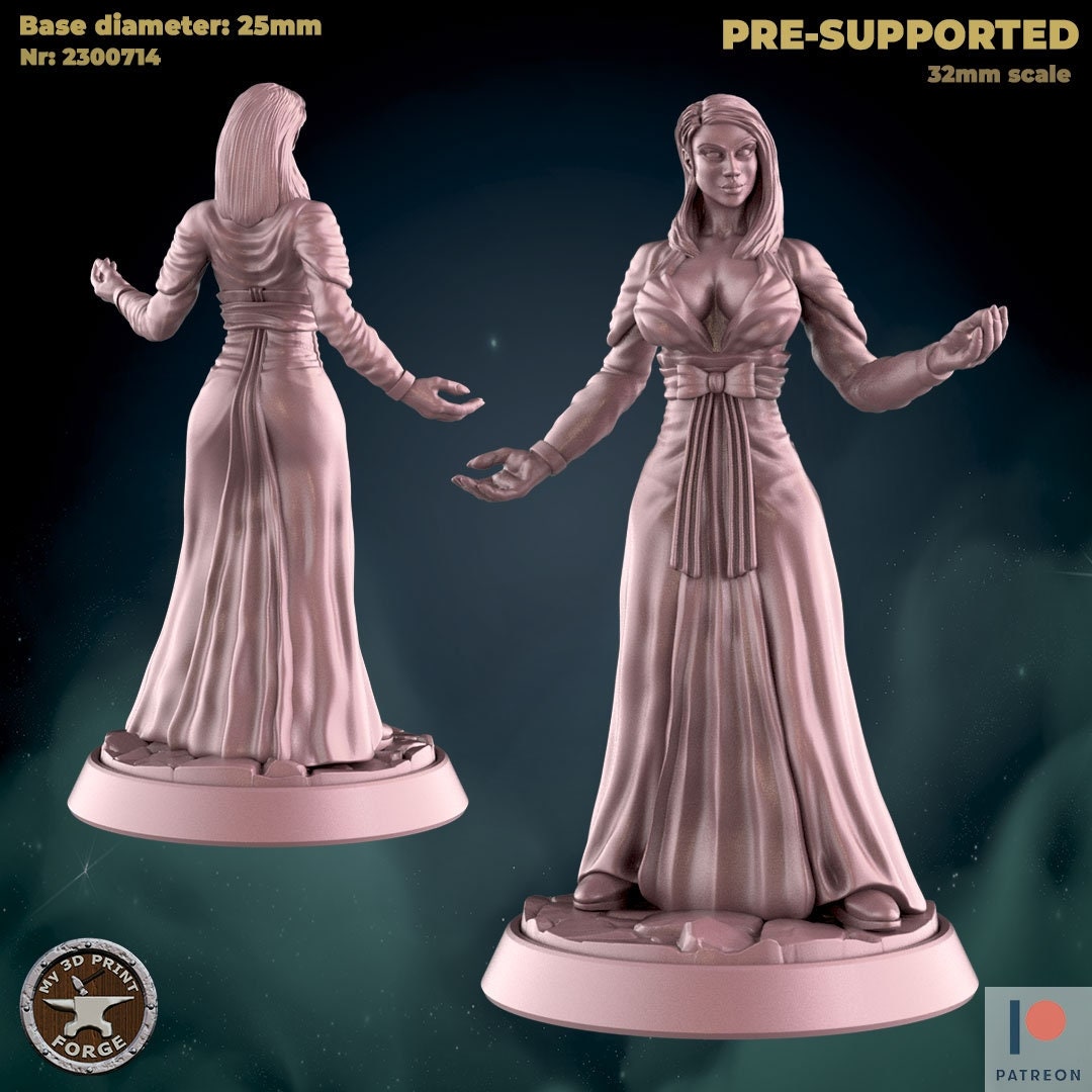 Juliette - 2 Poses - Unpainted Miniature