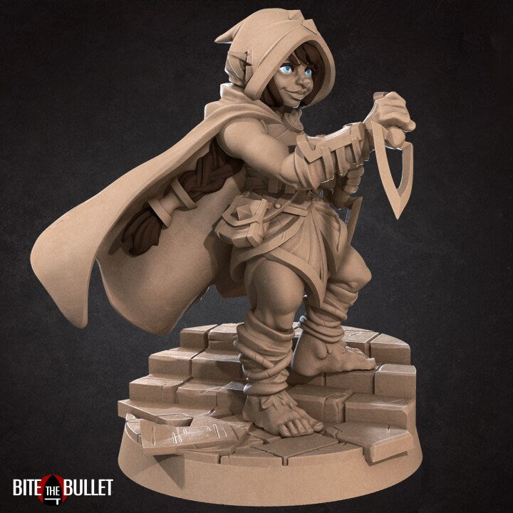 Halfling Rogue - Unpainted Miniature