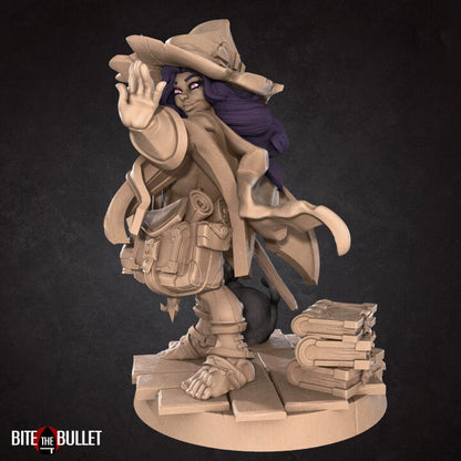 Halfling Wizard - Unpainted Miniature