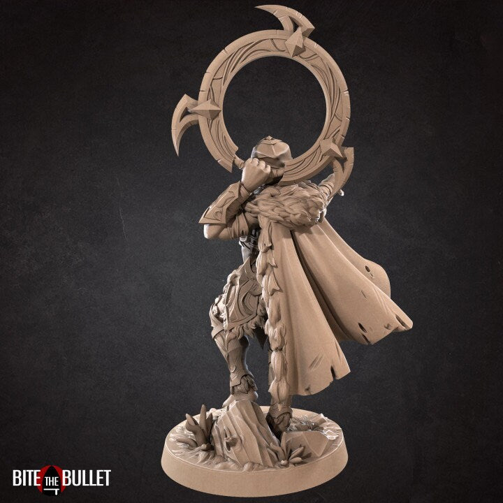 Eve, Elf Rogue - Unpainted Miniature