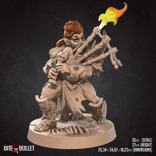 Halfling Bard - Unpainted Miniature