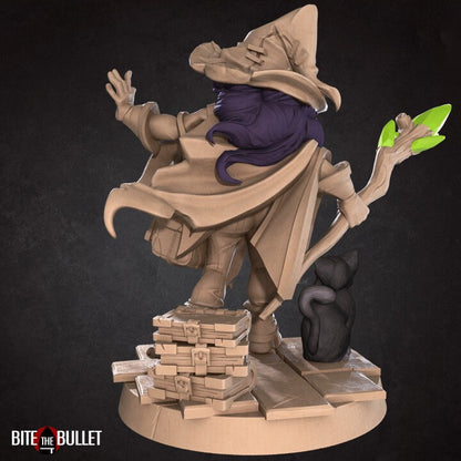 Halfling Wizard - Unpainted Miniature