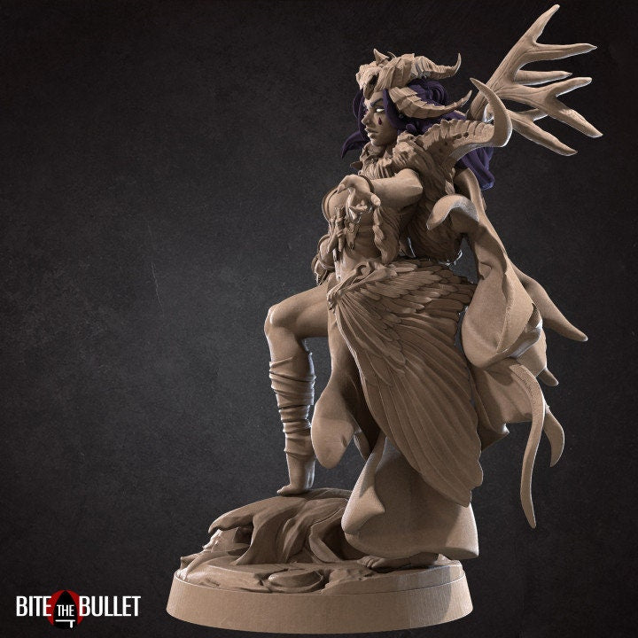 Circe, the Black Scavenger - Unpainted Miniature