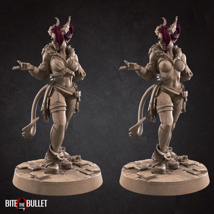 Fiona the Thief - Pinup - Unpainted Miniature