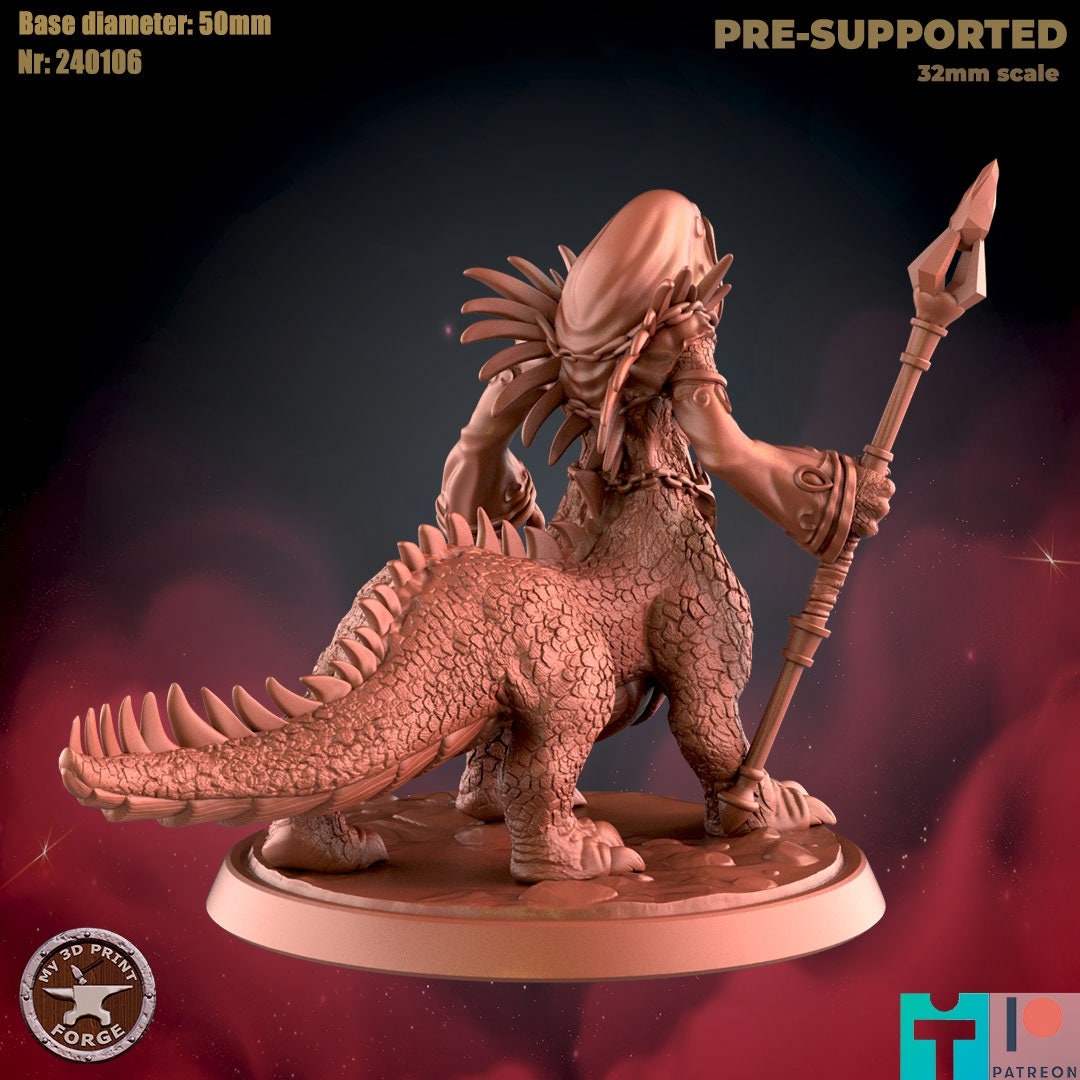 Female Lizardkin - Staff - Unpainted Miniature